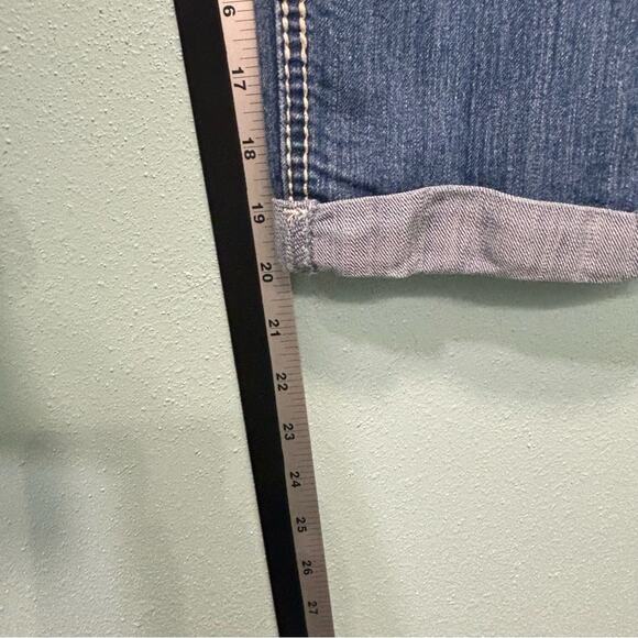 ⭐️ 3/$21 ⭐️ Love Nation Blue Ankle Cropped Jeans with Vintage Wash - Picture 12 of 12